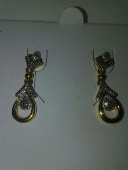 18 k. Over ..earring real stone