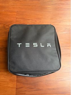 Tesla Gen 2 Mobile Connector