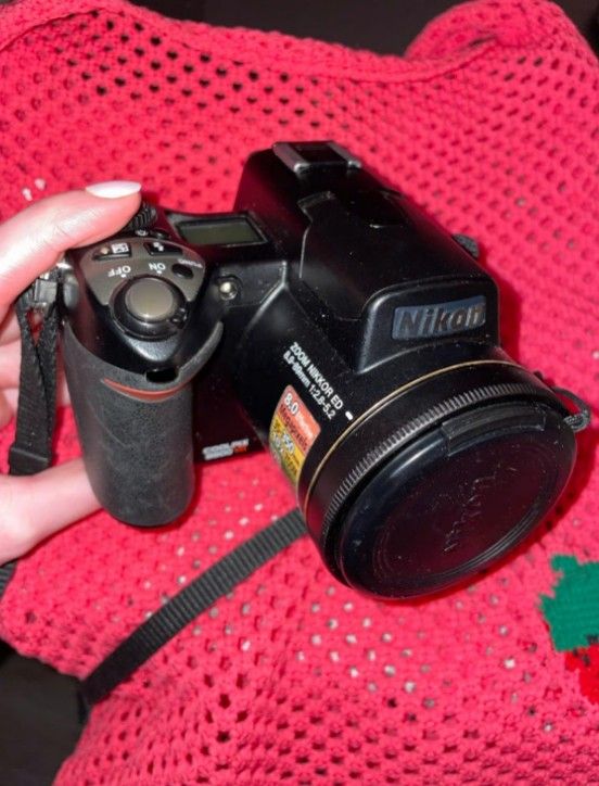 Nikon Digital Video Camera CoolPix8800
