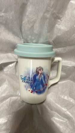 (NEW) Disney Frozen 2 Elsa Mug with Silicone Lid - Brand New(