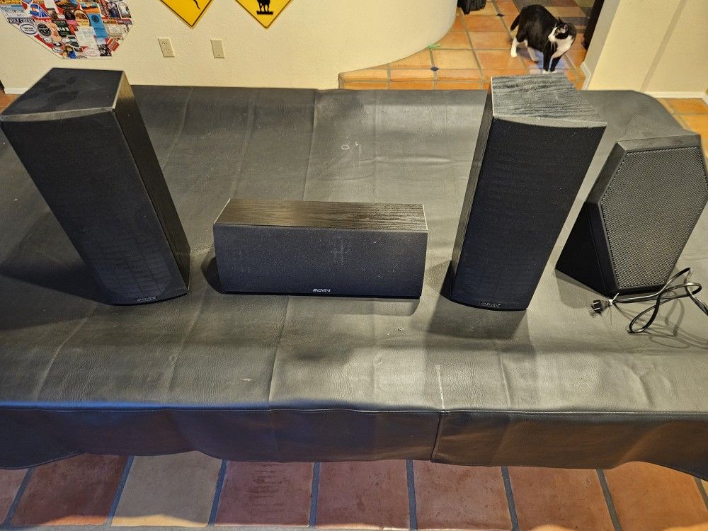 Advent Ht103 3 Piece Speaker System Plus Powered Sub