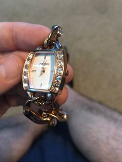 Fossil watches female