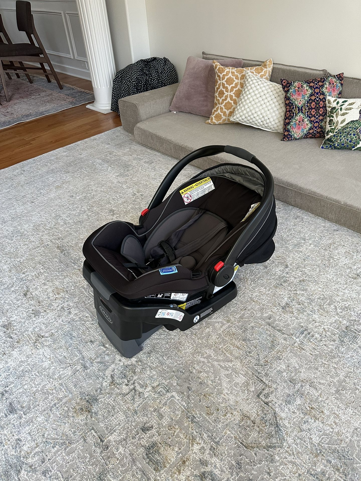 Not-used Grace Snugride Snuglock 35