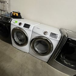 SAMSUNG WHITE FRONT LOAD WASHER AND GAS DRYER