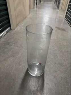 Glass vase