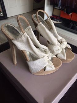 Bakers ladies size 6.5 heels
