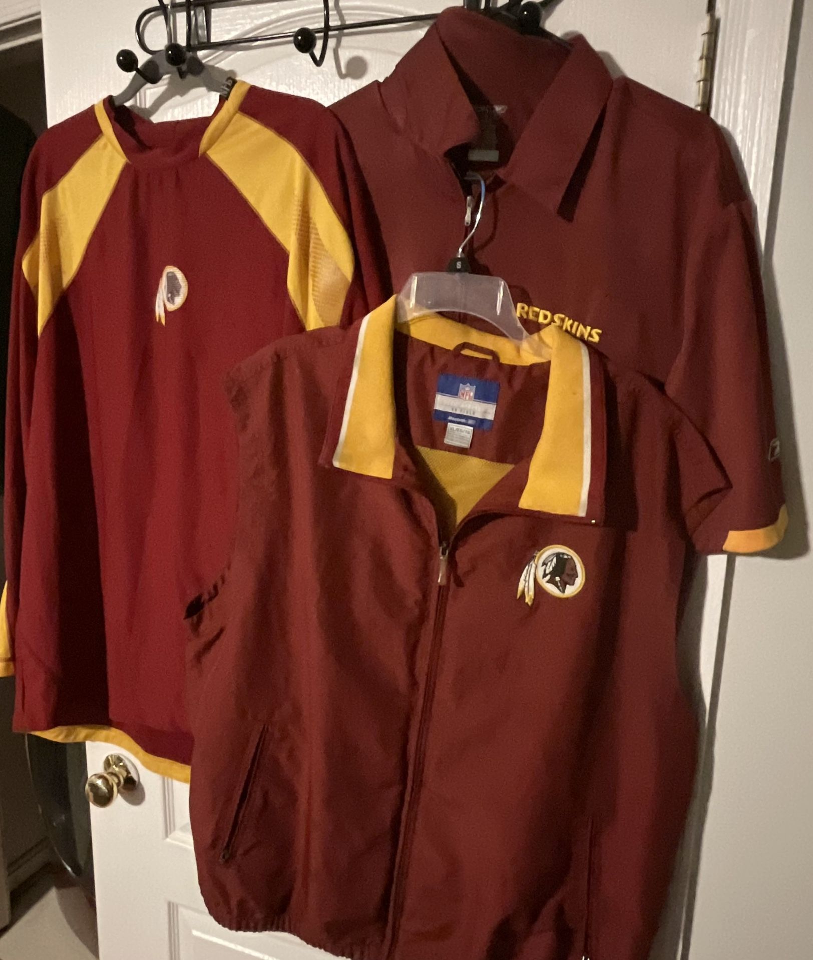Washington Redskins Apparel Lot Of 3. XL Long Sleeve, Polo, Vest NFL HTTR