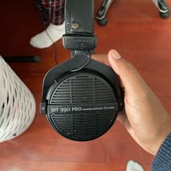 Beyerdynamic DT990 Pro Limited Edition 