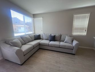 Sectional couch