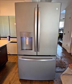 GE Refrigerator