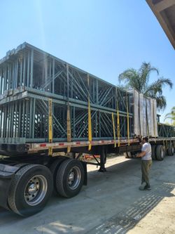 ‼️INDUSTRIAL WAREHOUSE PALLET RACKING WITH WIRE DECKING 💯