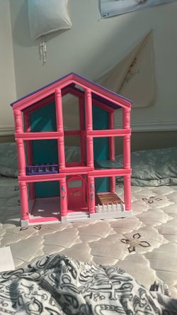 Dollhouse
