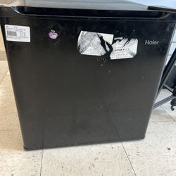 haier mini fridge
