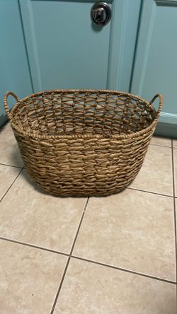 25x20  inch rattan storage basket