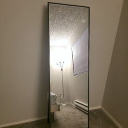 Tall mirror 