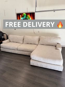 Free Delivery• Off White Sectional Couch