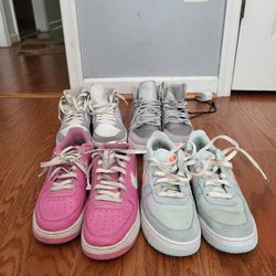 Nike Youth Sizes 4 Pairs