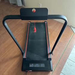 Quiet 3-in-1 Portable Treadmill- Like New