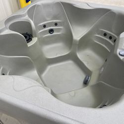 Refurbished 4Person 110v Life Smart Hot Tub Sales!!!!