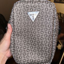 Guess-  Cross Over Fanny Pack 