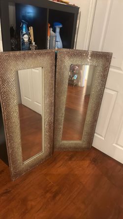 Set Decor Mirrors