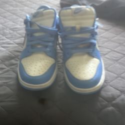 Nike Dunk lows university blue