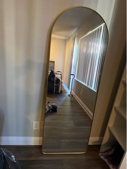 IKEA mirror. Bought 3 months ago. Perfect condition