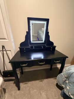 Vanity with Light Up Mirror
