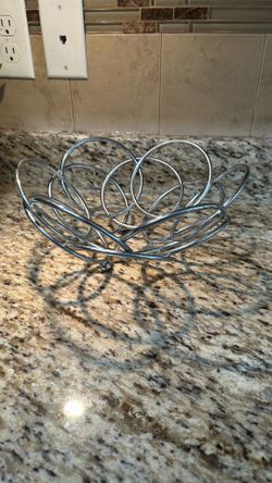 Modern Stainless Steel Fruit and Vegetable Basket Bowl, Silver