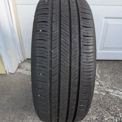 P225 55R 18 Hankook Kinergy GT all season tire (1) Pickup