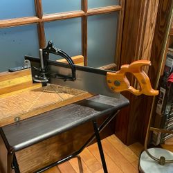 Vintage Craftsman  Miter Saw In Very Good Condition 