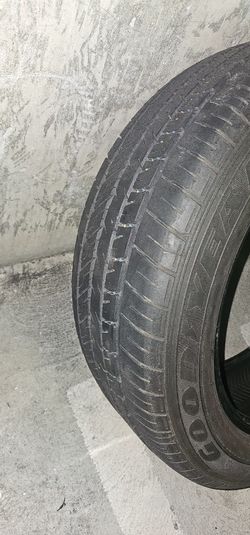 Good Year 235 55 R18 95% 2pcs