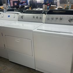 Washer dryer set