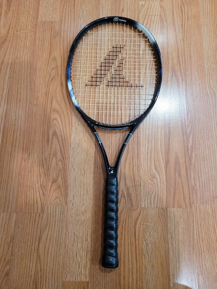 PRO Kennex Ti Micro Light TITANIUM Tennis Racket. Used. 