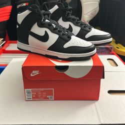 Nike Dunk Hi Panda 