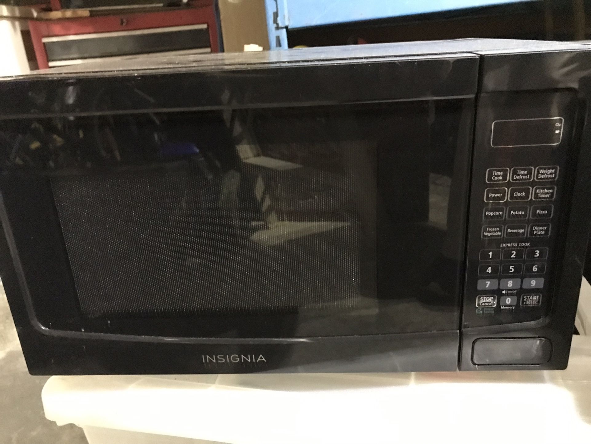 Insignia Microwave 