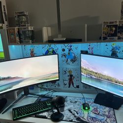Gaming PC and Monitors 