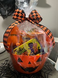 Needoh, Smushers plus goodies! Ready to go kids boo basket $125