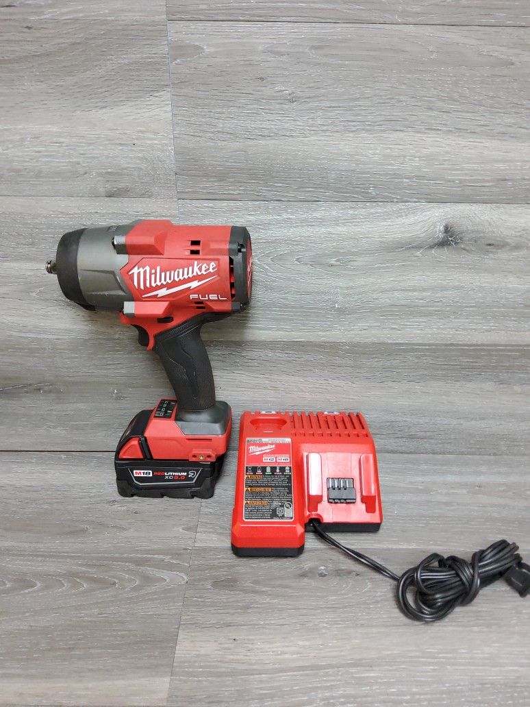 Milwaukee 2967-20 M18 Fuel 1/2" High Torque Impact Wrench With Battery And Battery Charger