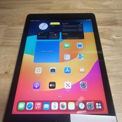 Apple Ipad 128GB 6th Generation 