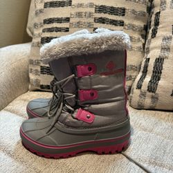 Girls Snow Boots Size 2 Youth 