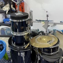 Tama Imperial Star Drum Set With Some Extras 