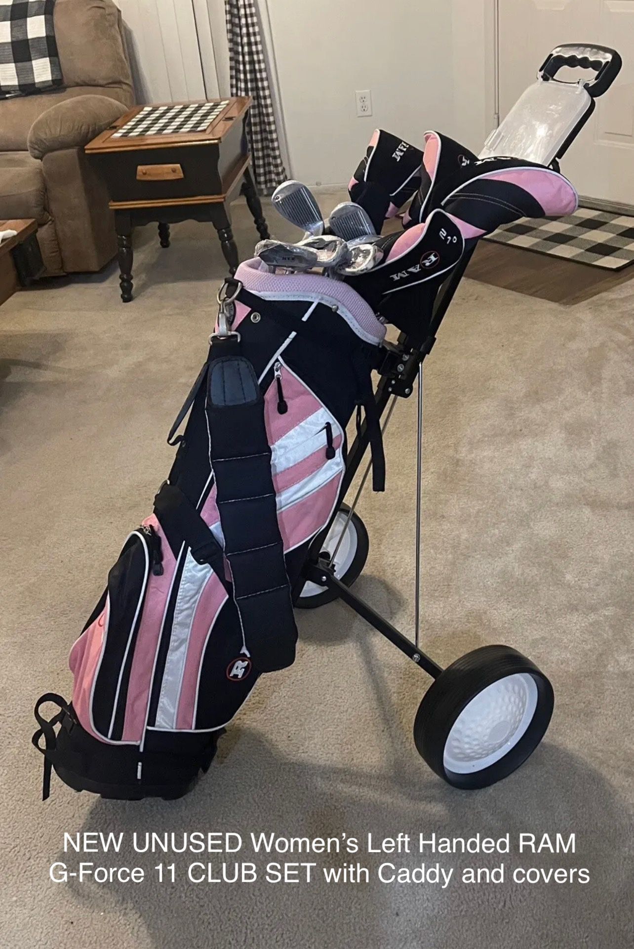 New Unused Women’s LEFT HANDED Set Of 11 Golf Clubs W/ Caddy And Covers