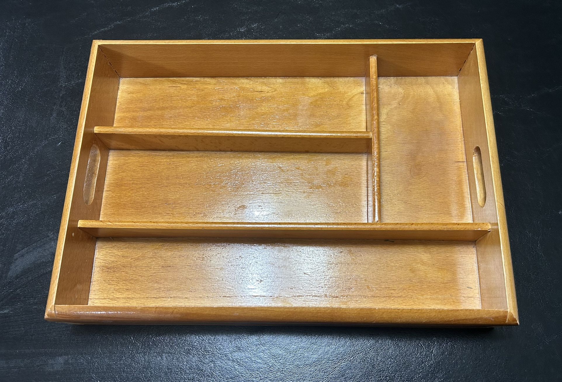 Wooden organizing tray