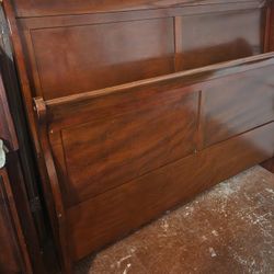 Full Size Sleigh Bed-Brown Cherry 