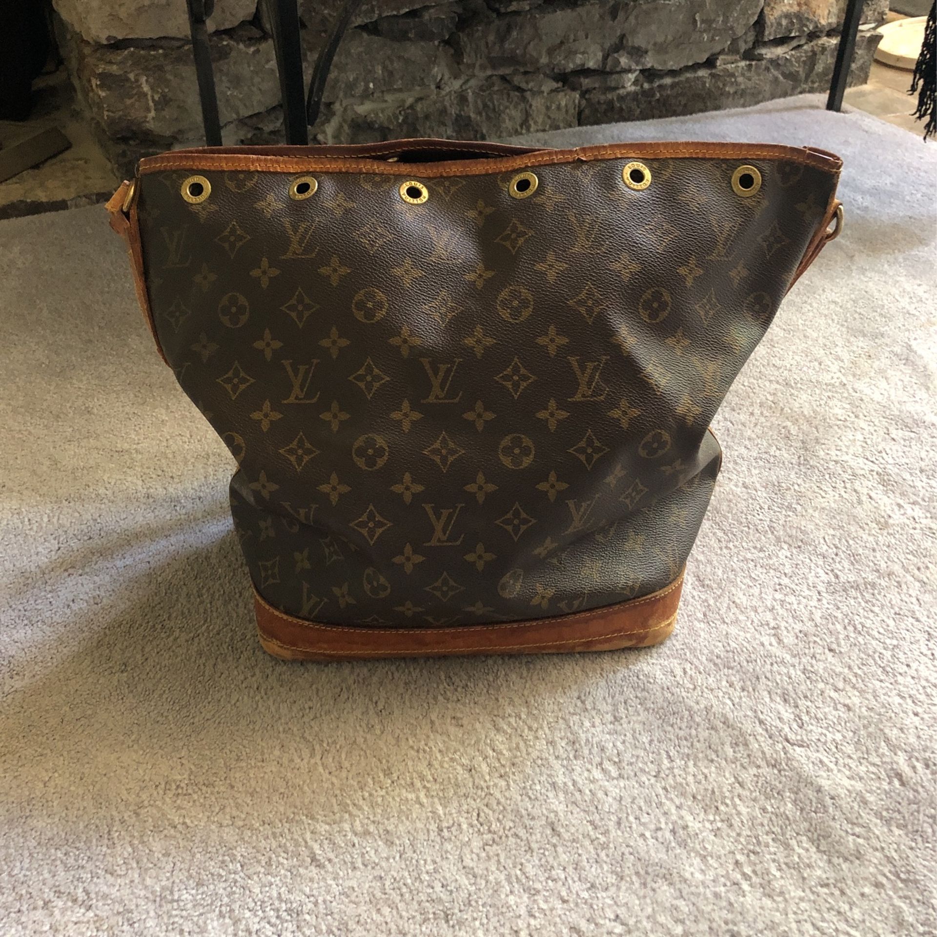 Louis Vuitton Purse