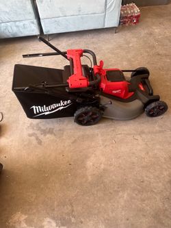 Milwaukee lawnmower
