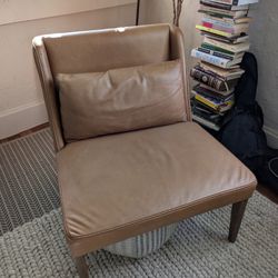 Scandinavian Design Lounge Chair 