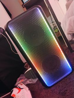 Samsung Tower Bluetooth Speaker 