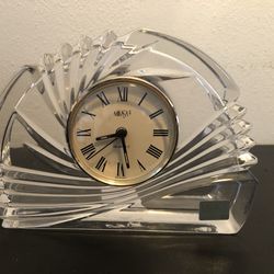 Miksas Collectible Glass Clock